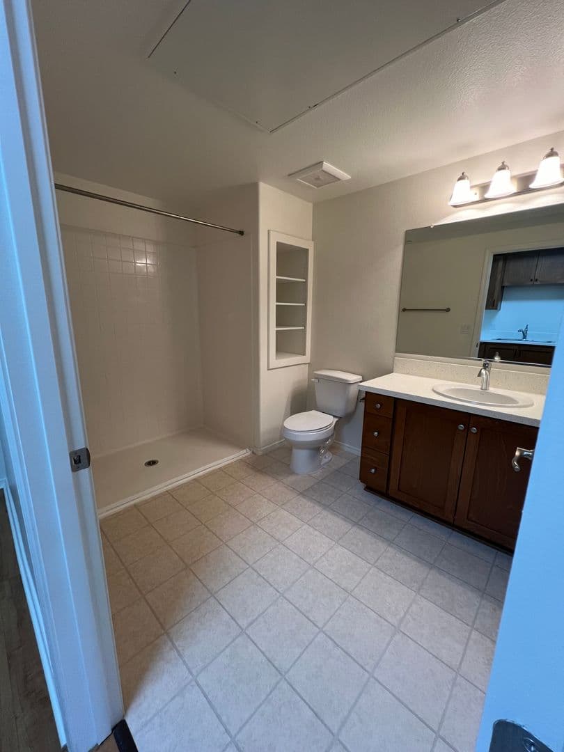 Santa Maria Apartment: 1311 W. Battles Road