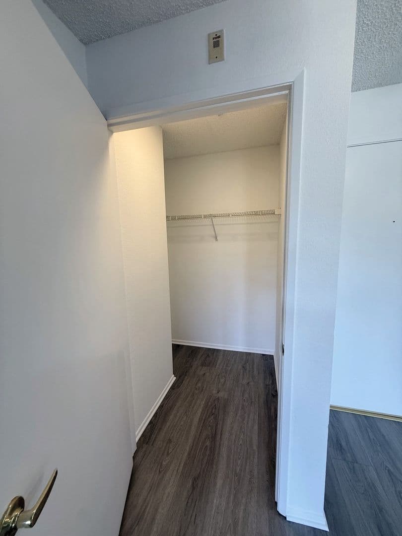 Hawaiian Gardens Apartment: 12100 226th Street