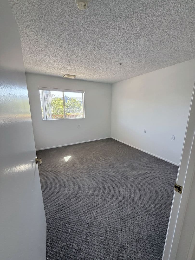 Hawaiian Gardens Apartment: 12100 226th Street