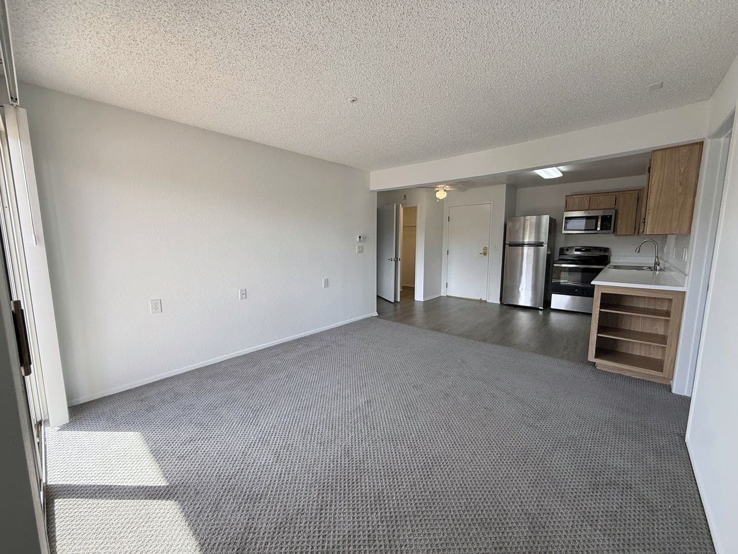Hawaiian Gardens Apartment: 12100 226th Street