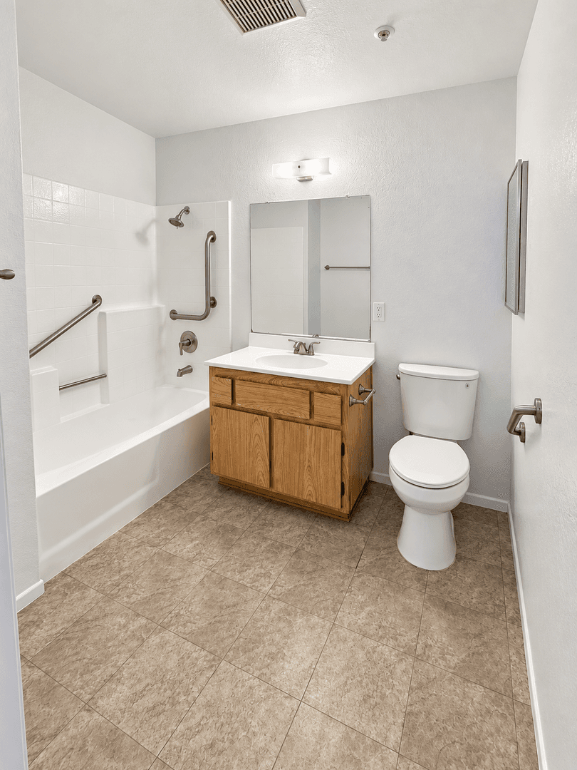 Hawaiian Gardens Apartment: 12100 226th Street