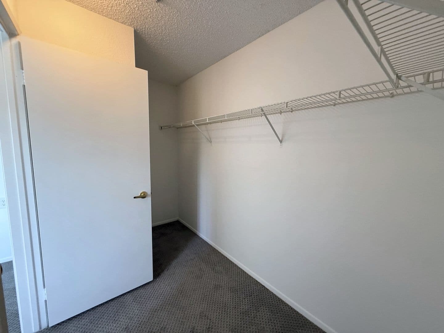 Hawaiian Gardens Apartment: 12100 226th Street