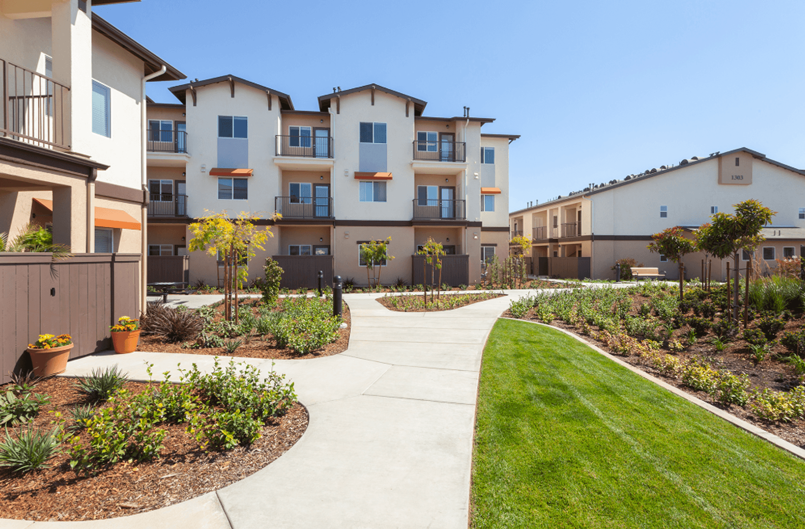 Santa Maria Apartment: 1311 W. Battles Road
