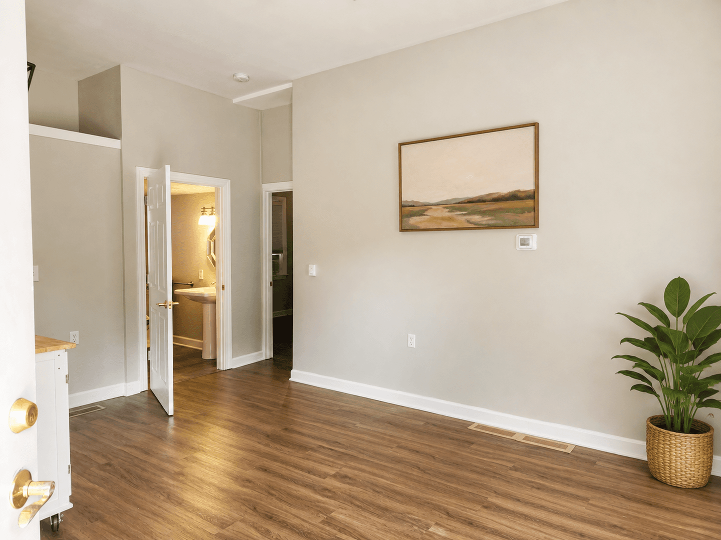West Allis Apartment: 1468-72 S 72nd Street