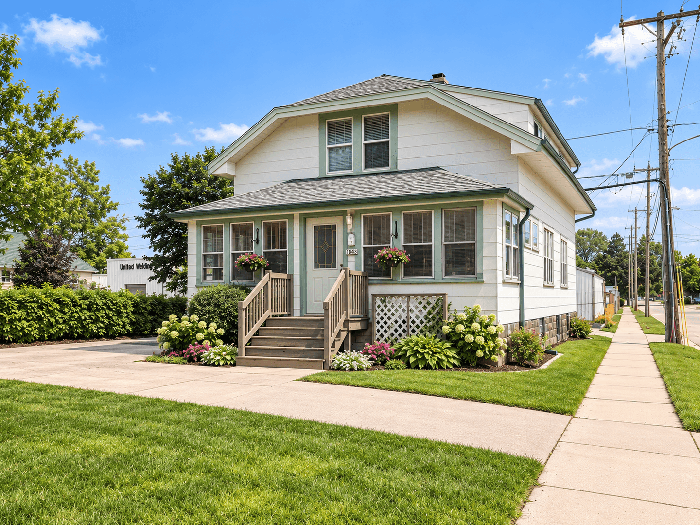 Cudahy Multiplex: 5482 S Packard Ave