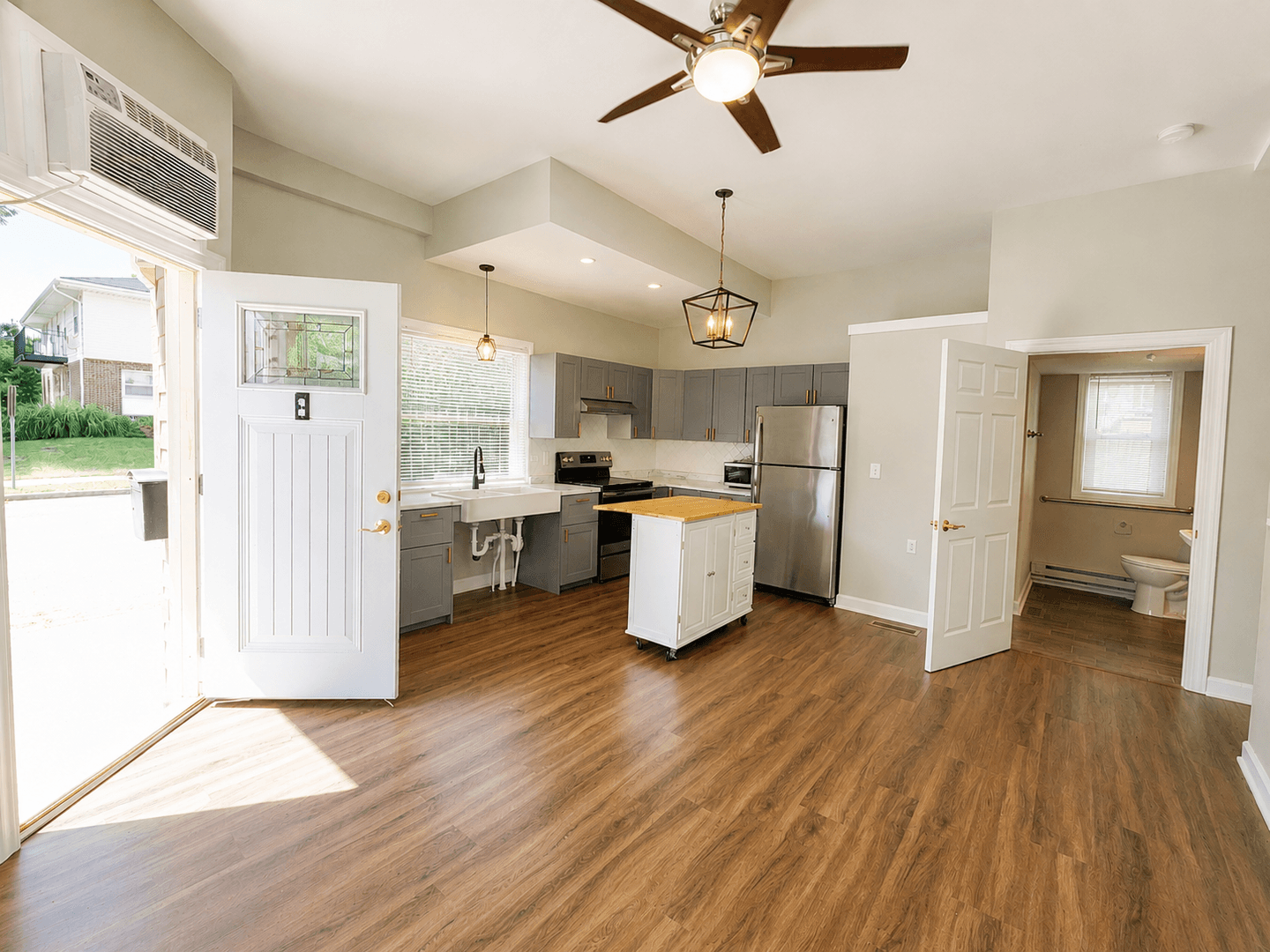 West Allis Apartment: 1468-72 S 72nd Street