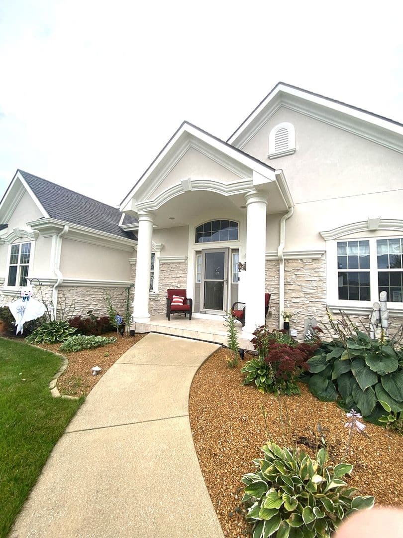 Franklin House: 4285 W Forest Hill Ave