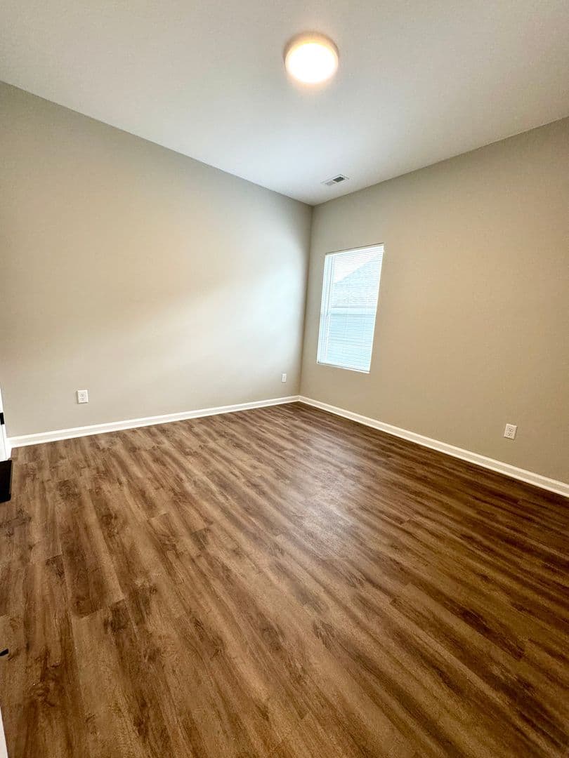 Georgetown Apartment: Woodland Park