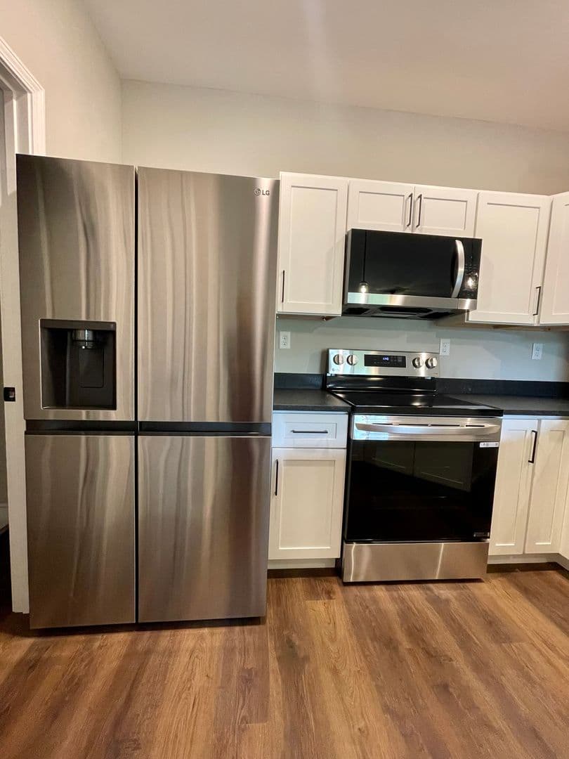Georgetown Apartment: 105 Juniper Path