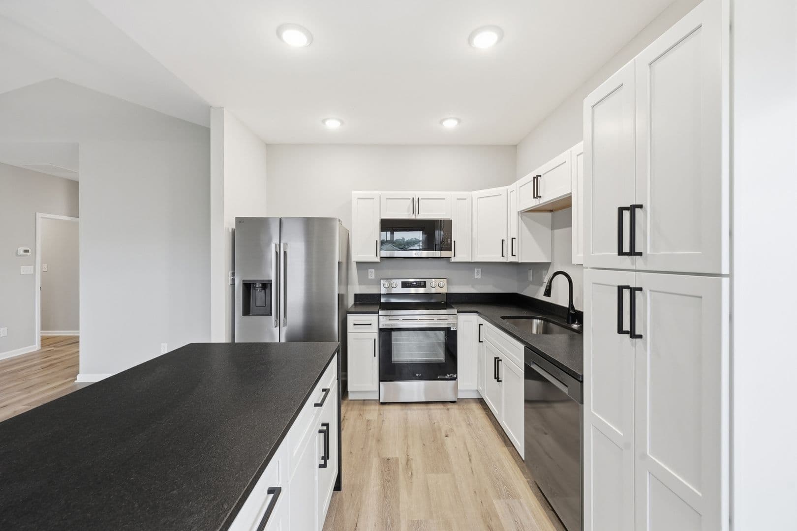 Georgetown Apartment: Woodland Park