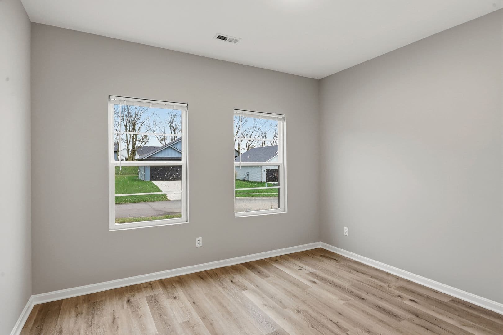 Georgetown Apartment: Woodland Park
