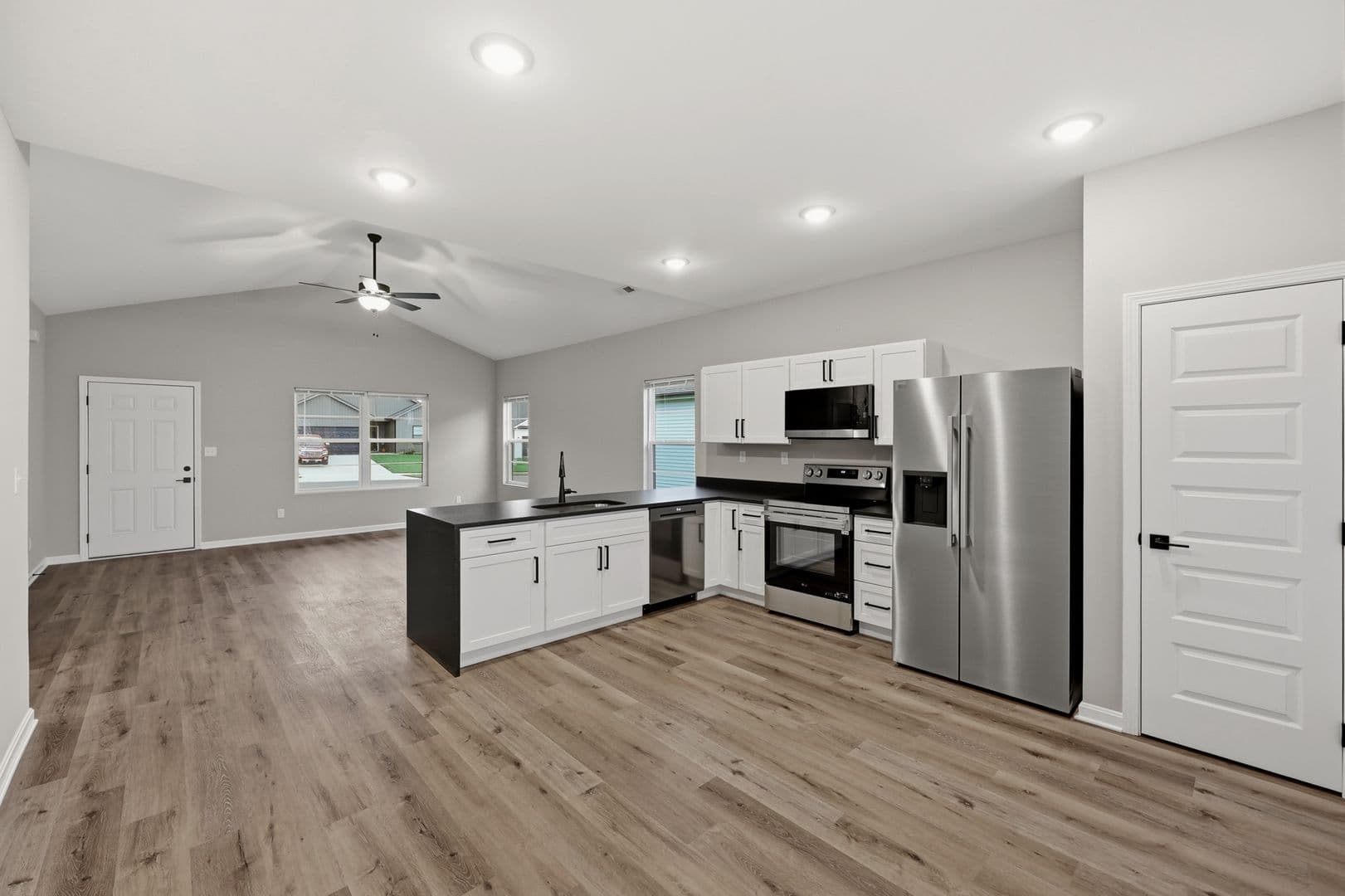 Georgetown Apartment: Woodland Park