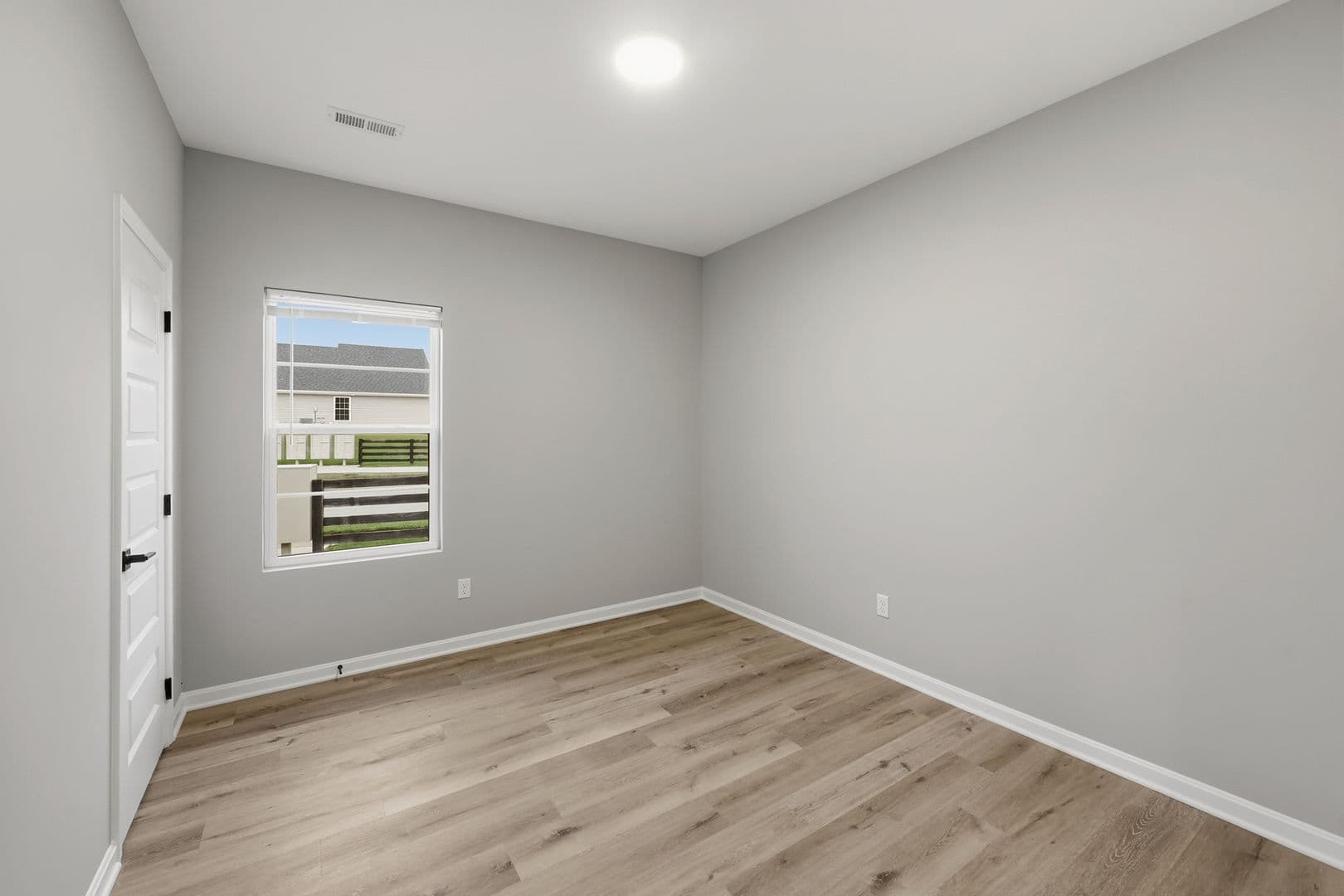 Georgetown Apartment: Woodland Park
