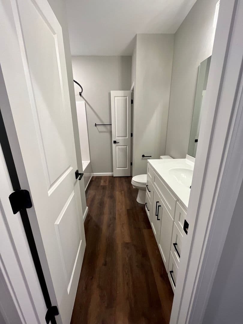 Georgetown Apartment: 105 Juniper Path