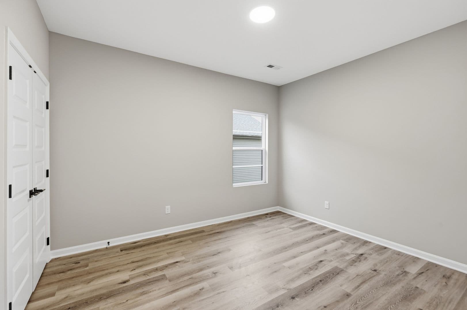 Georgetown Apartment: Woodland Park