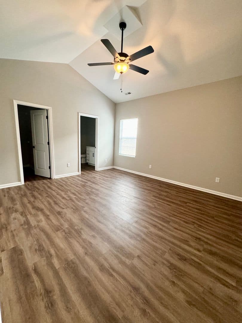 Georgetown Apartment: Woodland Park