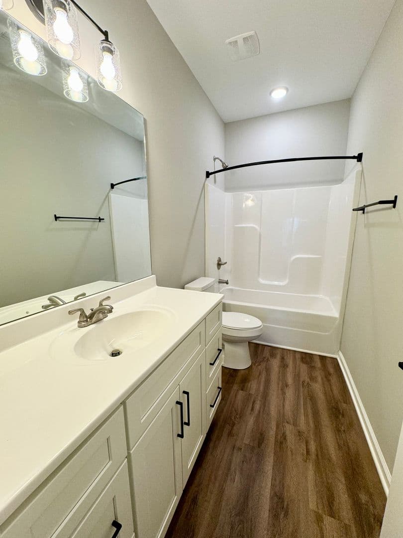 Georgetown Apartment: Woodland Park