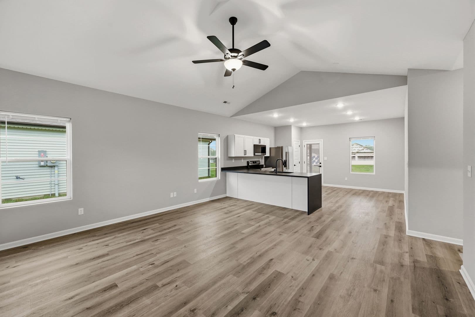 Georgetown Apartment: Woodland Park