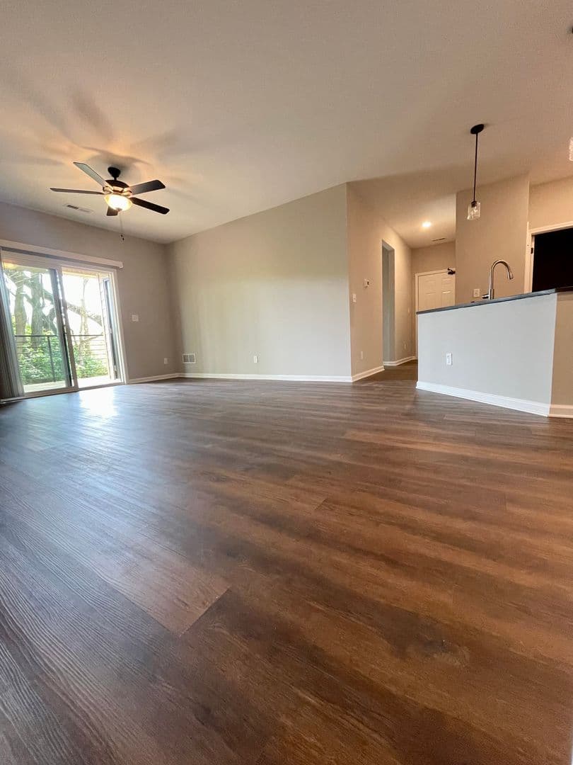 Georgetown Apartment: 105 Juniper Path
