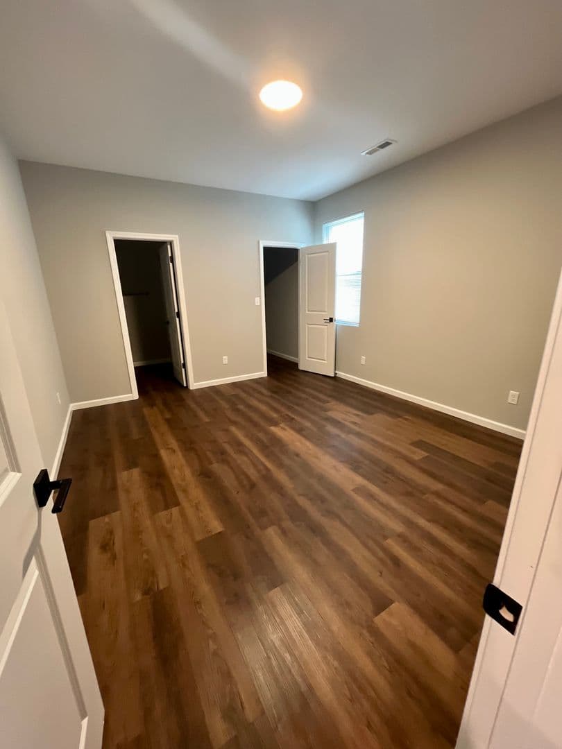 Georgetown Apartment: 105 Juniper Path