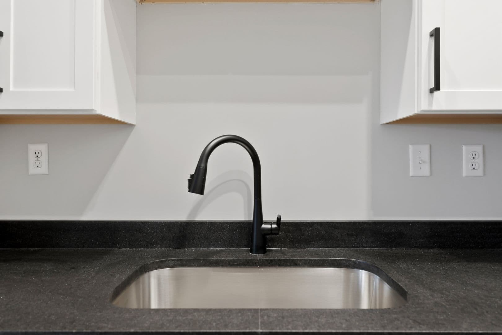 Georgetown Apartment: Woodland Park