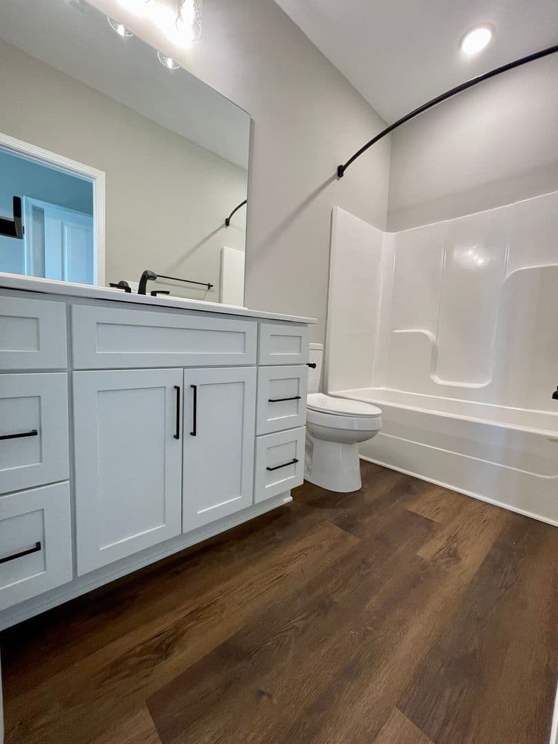 Georgetown Apartment: 105 Juniper Path