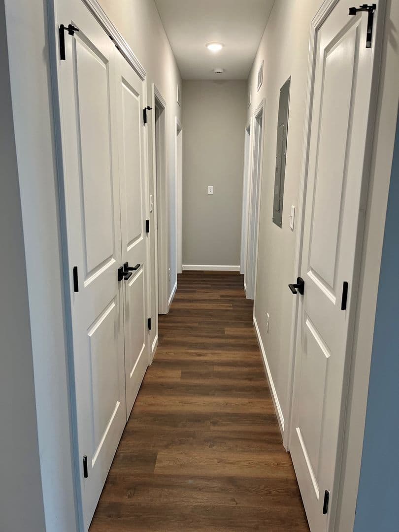 Georgetown Apartment: 105 Juniper Path