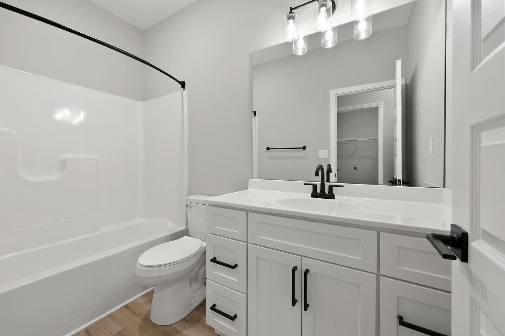Georgetown Apartment: Woodland Park
