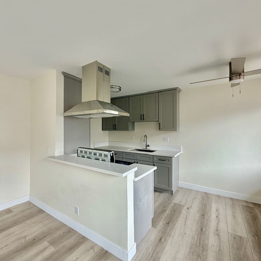 VAN NUYS Apartment: 8080 LANGDON AVE