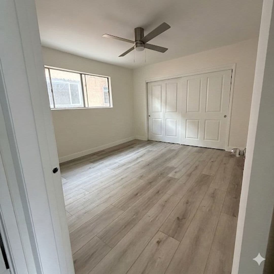 VAN NUYS Apartment: 8080 LANGDON AVE