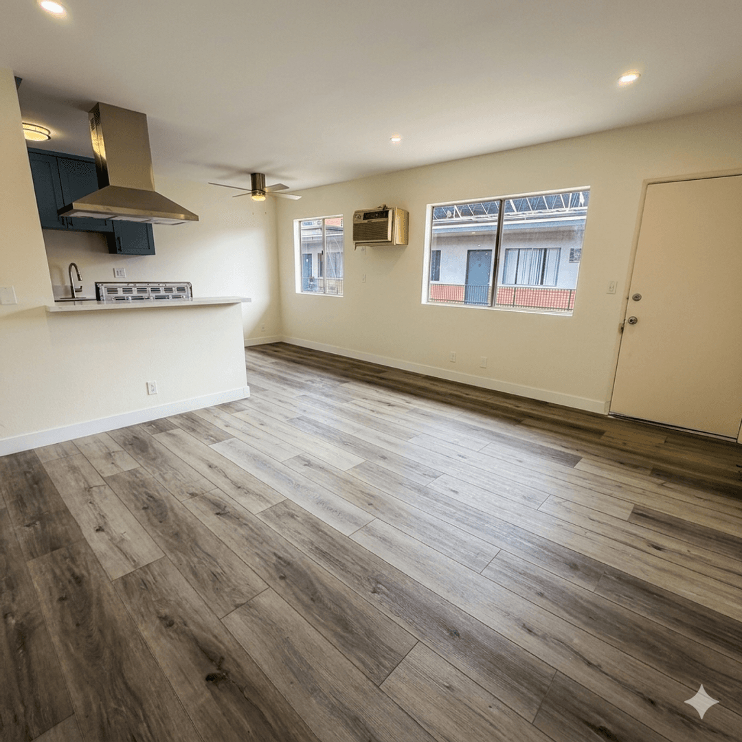 VAN NUYS Apartment: 8080 LANGDON AVE