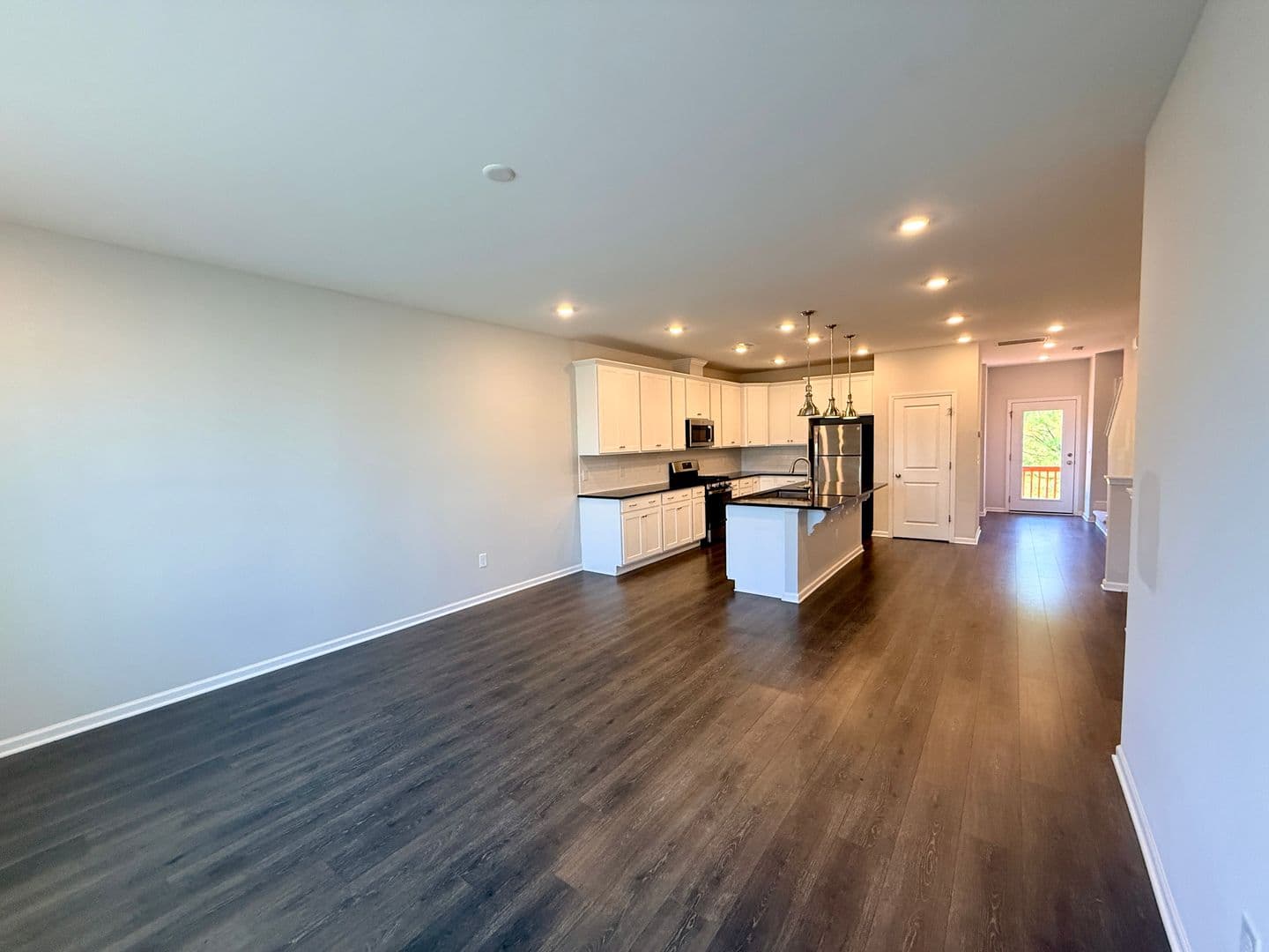 Durham House: 1049 Islip Pl