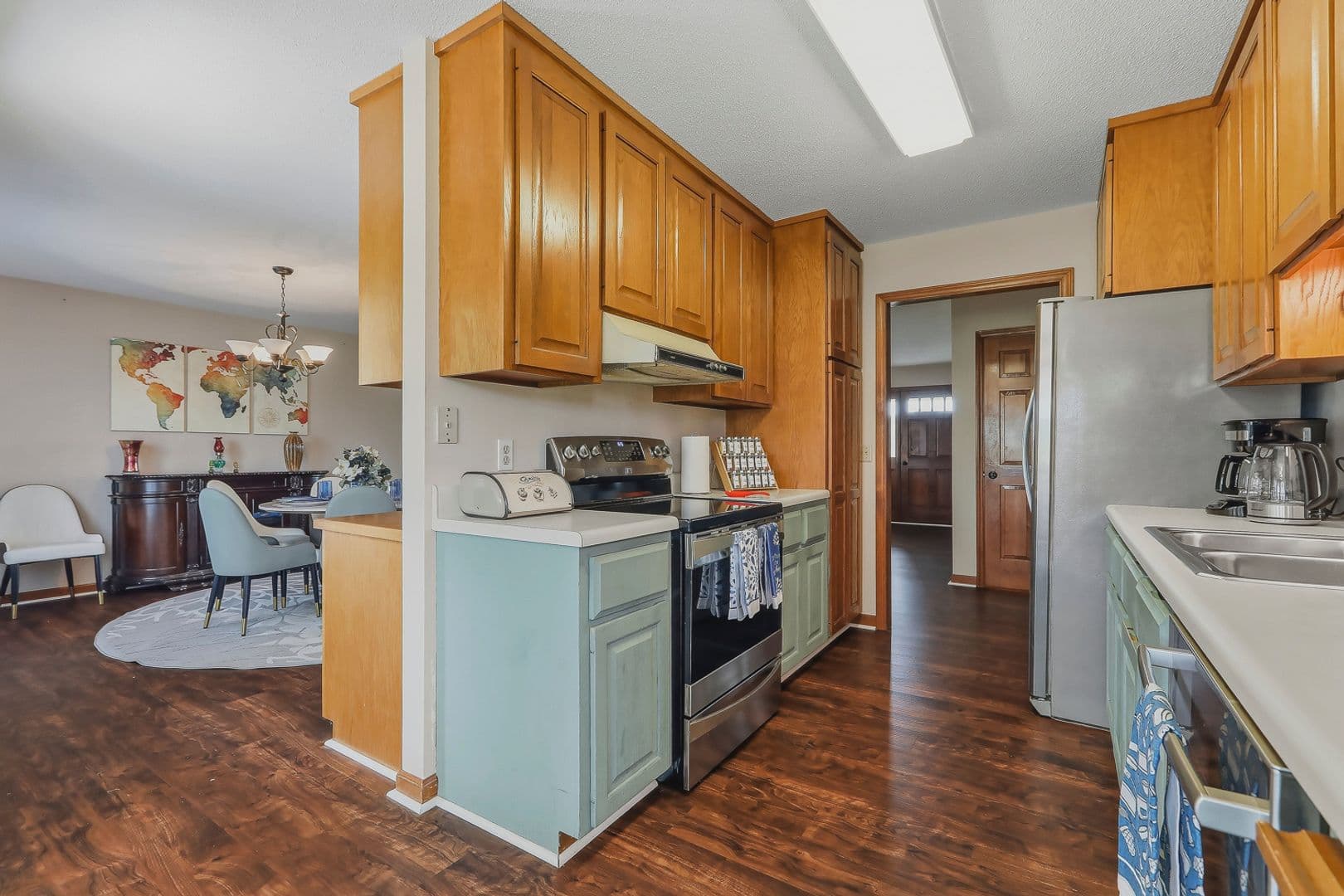Pittsboro House: 7136 US 64