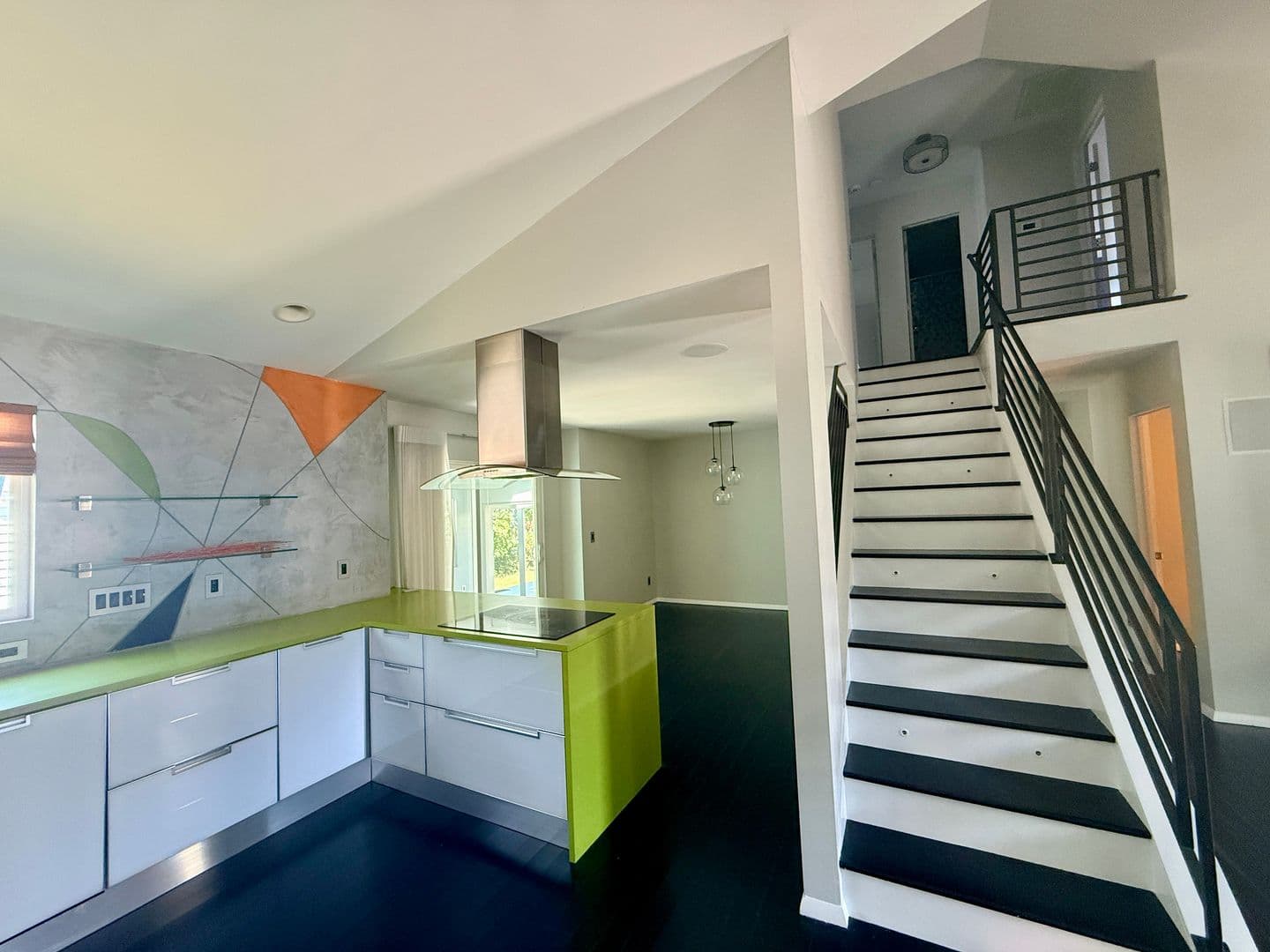Raleigh House: 8401 Metronome Lane