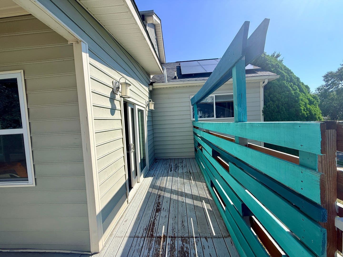 Raleigh House: 8401 Metronome Lane