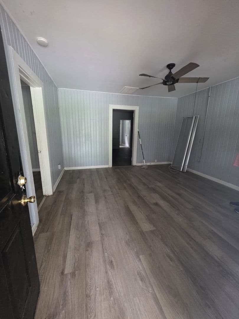 York Apartment: 104 Pinata Court