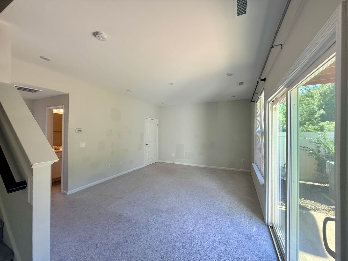 Durham House: 1049 Islip Pl