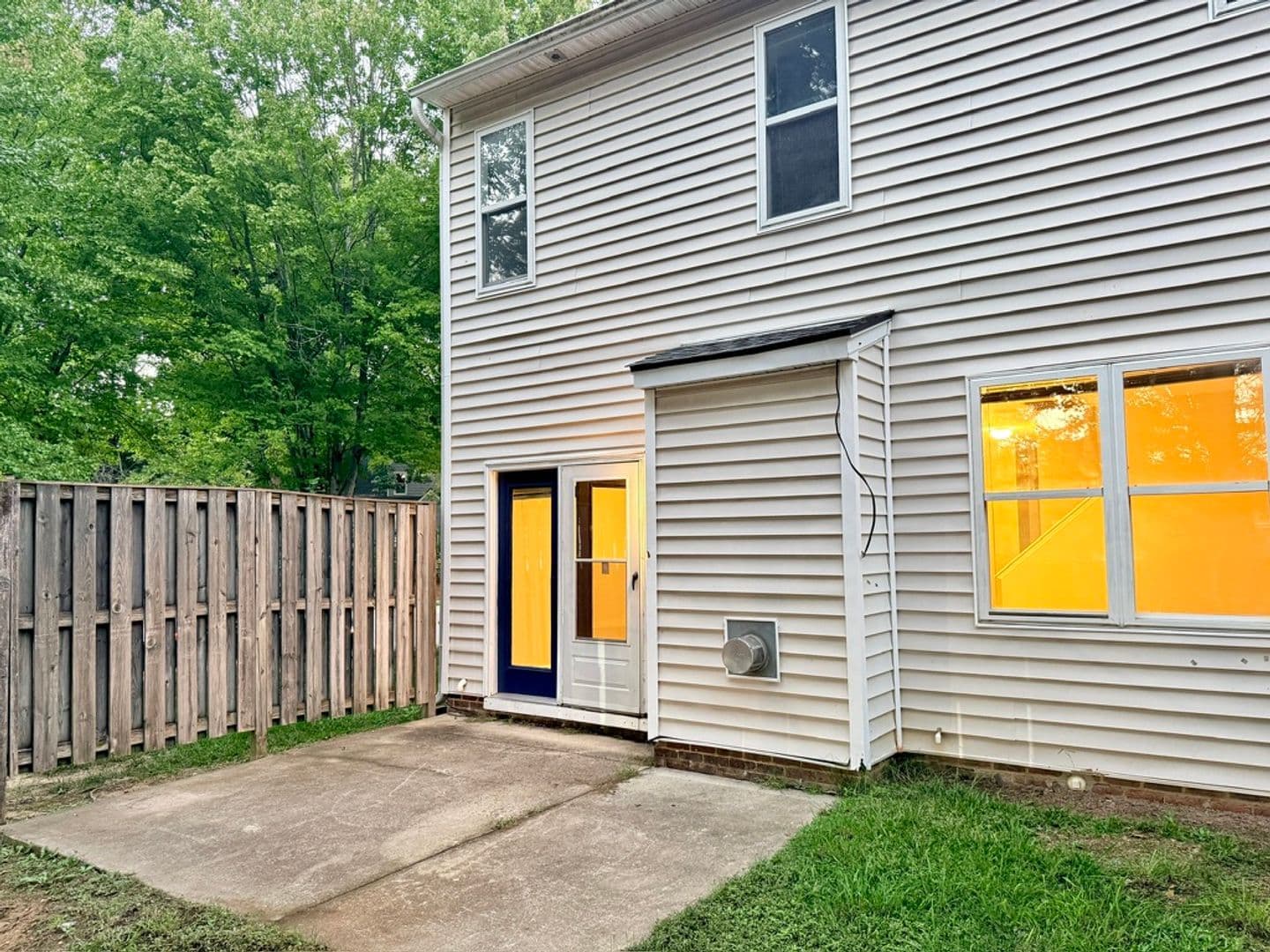 Raleigh Apartment: 1640 Hedingham Blvd.