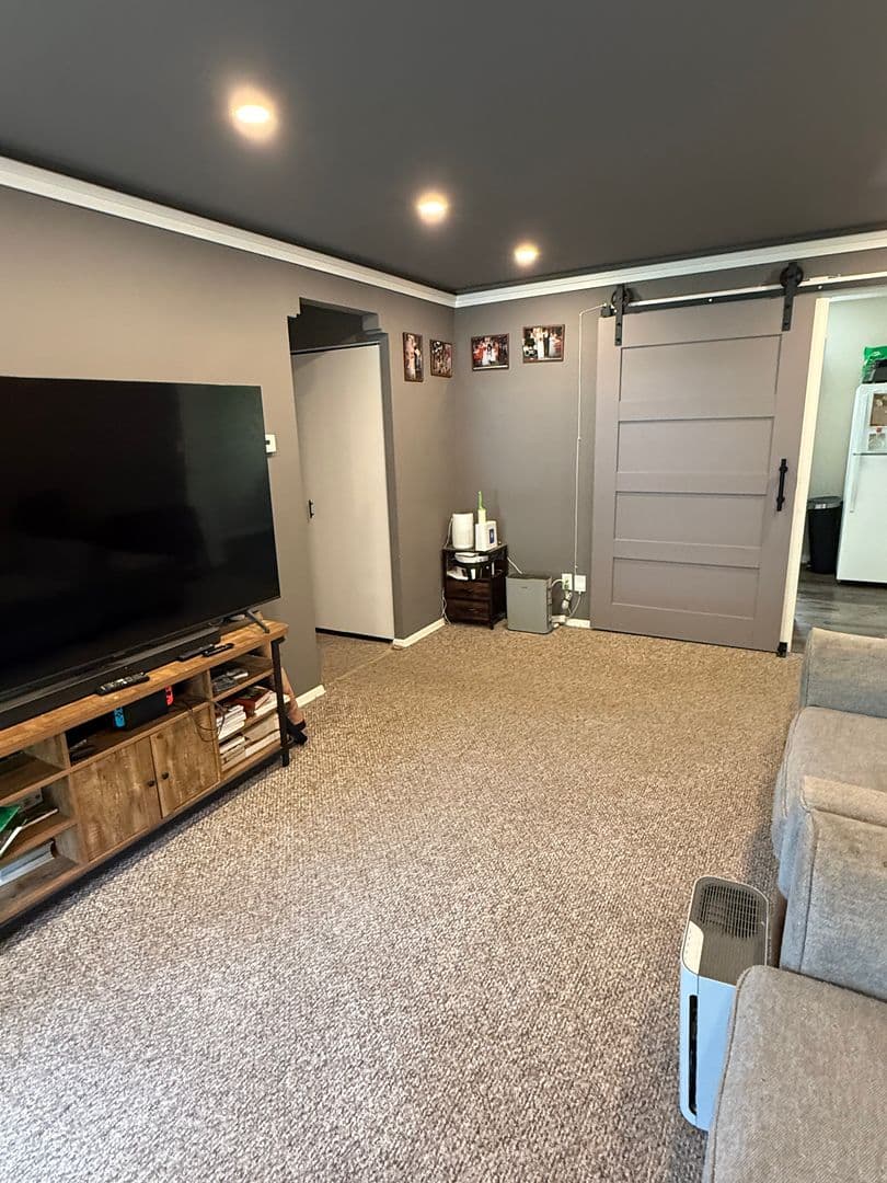 Manhattan Apartment: 1537 Hartford