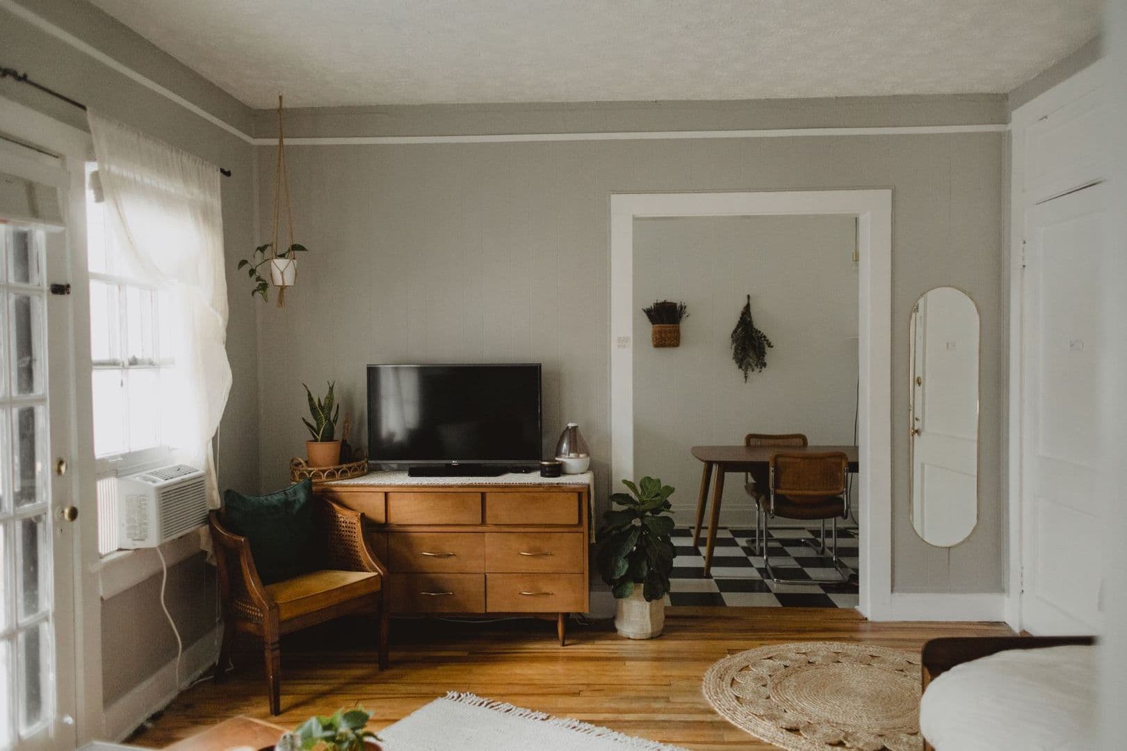 Atlanta Apartment: 869 & 873 Charles Allen Drive