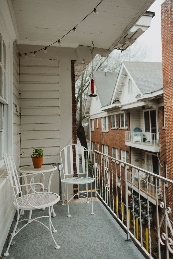 Atlanta Apartment: 869 & 873 Charles Allen Drive