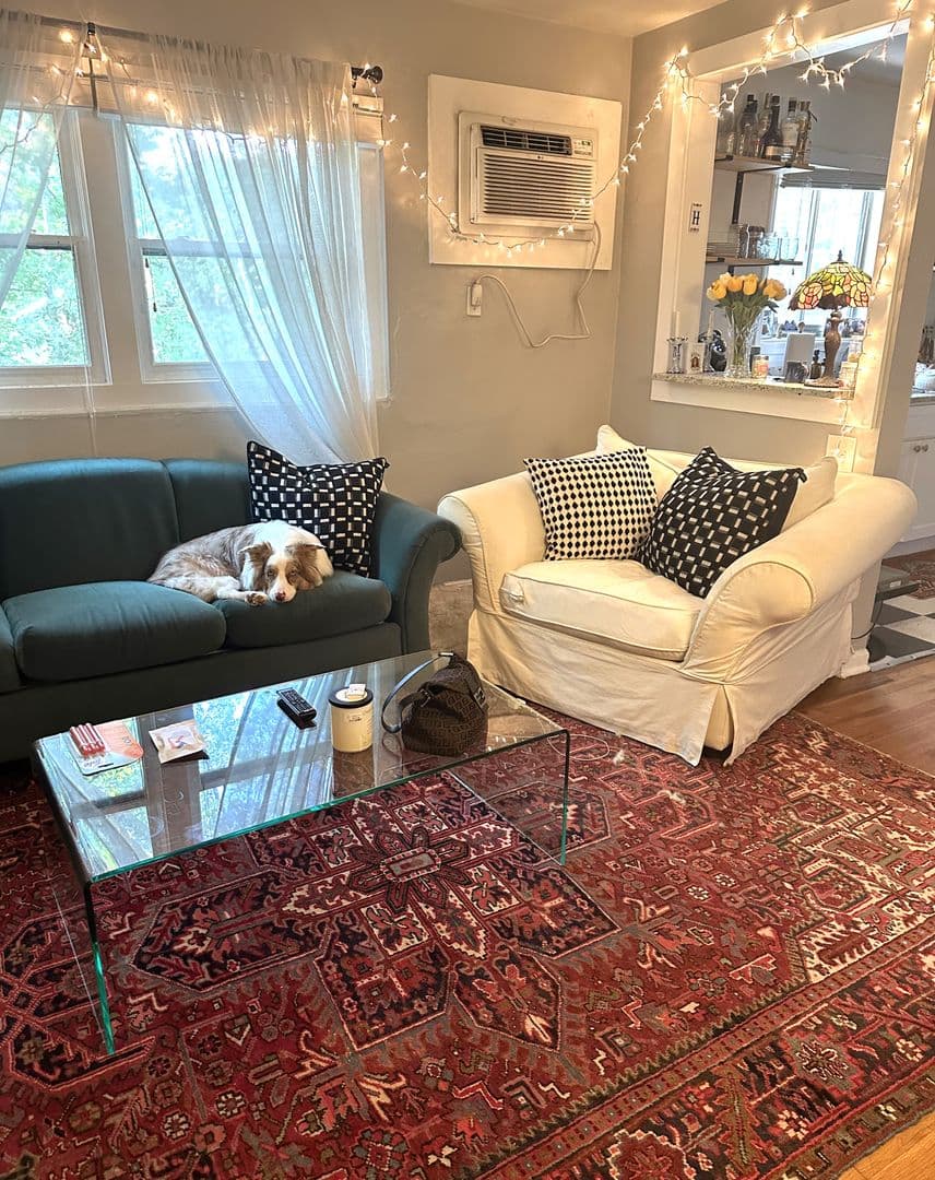 Atlanta Apartment: 833 Ponce de Leon Place