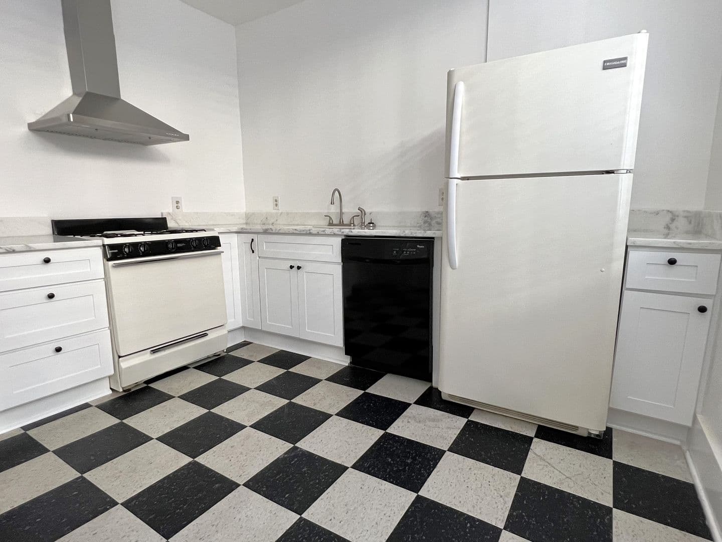 Atlanta Apartment: 742 MONROE DRIVE