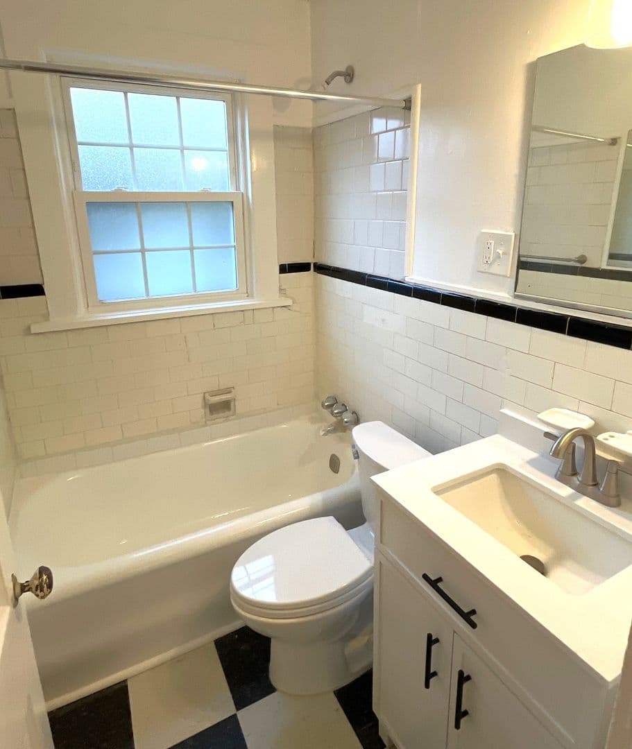 Atlanta Apartment: 869 & 873 Charles Allen Drive