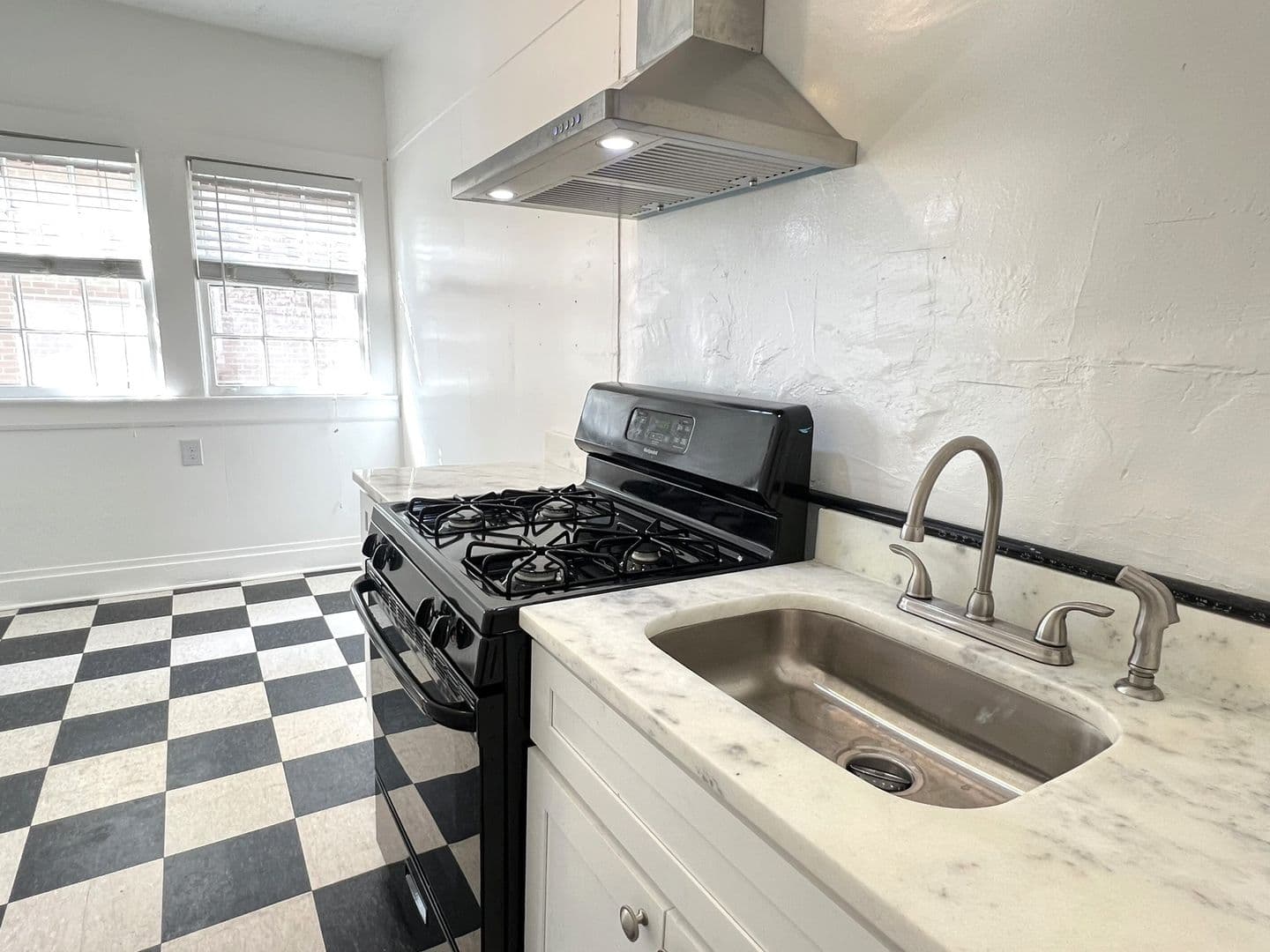Atlanta Apartment: 869 & 873 Charles Allen Drive