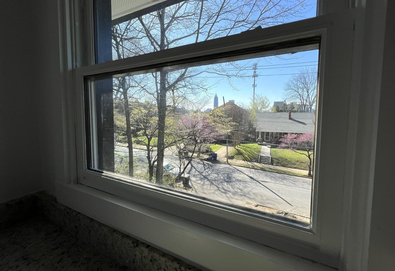 Atlanta Apartment: 833 Ponce de Leon Place