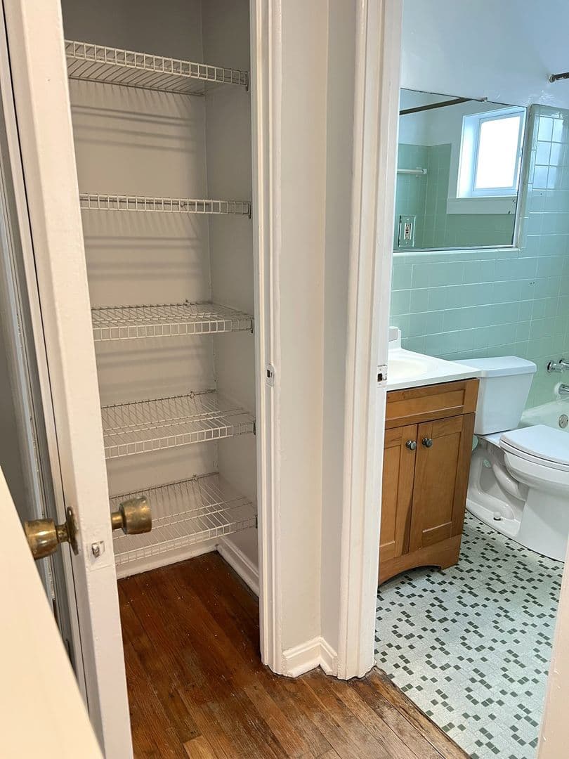 Atlanta Apartment: 833 Ponce de Leon Place