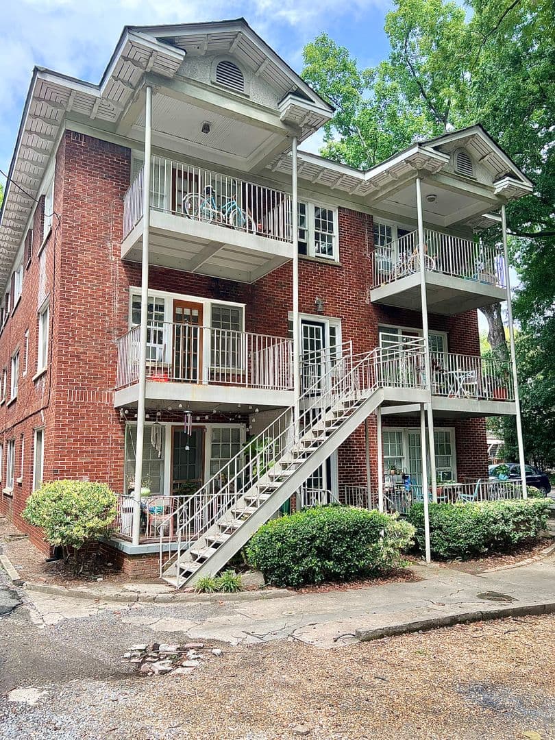 Atlanta Apartment: 869 & 873 Charles Allen Drive