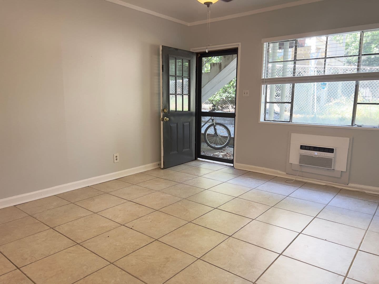 Atlanta Apartment: 877 Charles Allen Drive