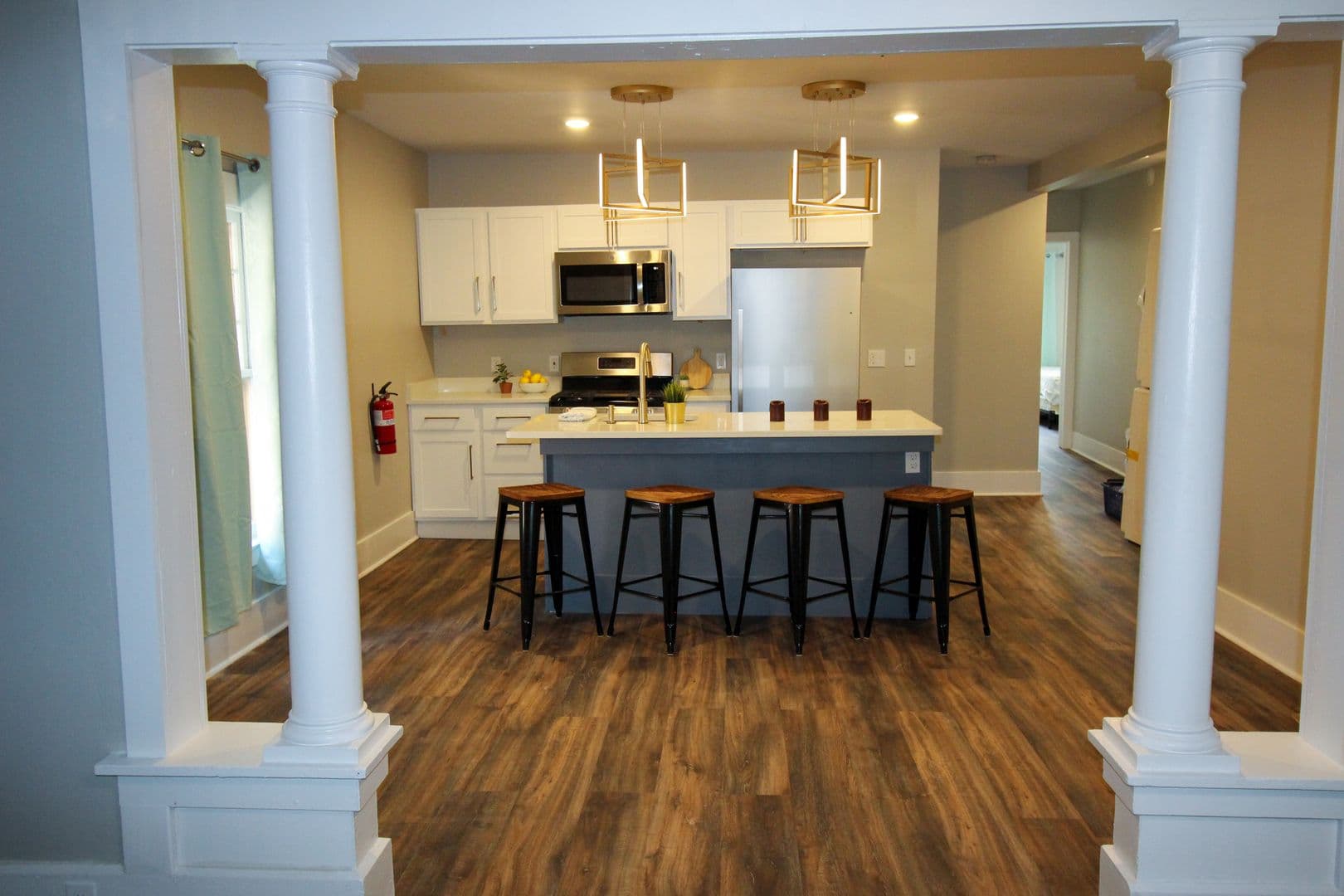 Ithaca Apartment: 613 E State St